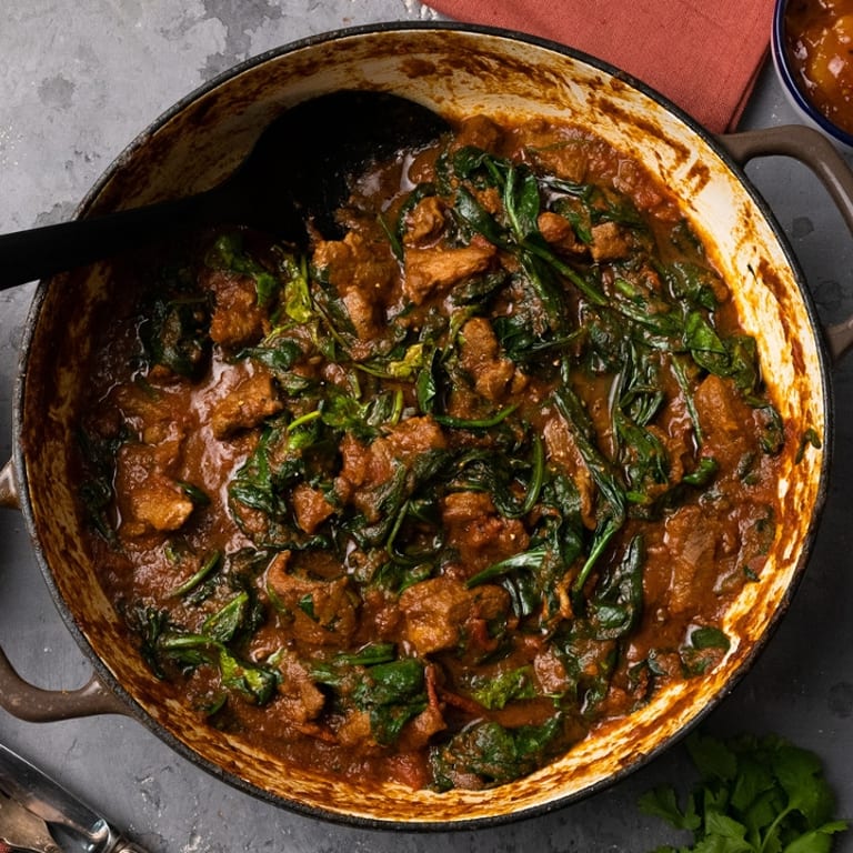 Savory Saag Delights: A Vegetarian Favorite